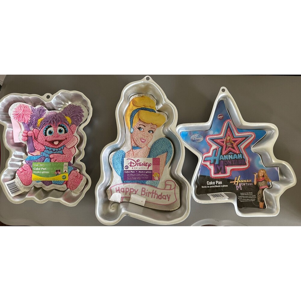 Lot Of 3 Brand New Wilton Pan Sesame St. Cadabby Cinderella Hannah Montana